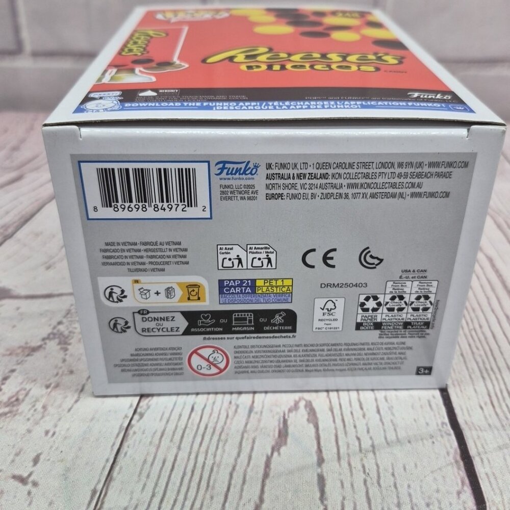 Funko Pop! 248 Reese's Pieces Box, Funko Store Exclusive~ New In Box - Picture 6 of 6